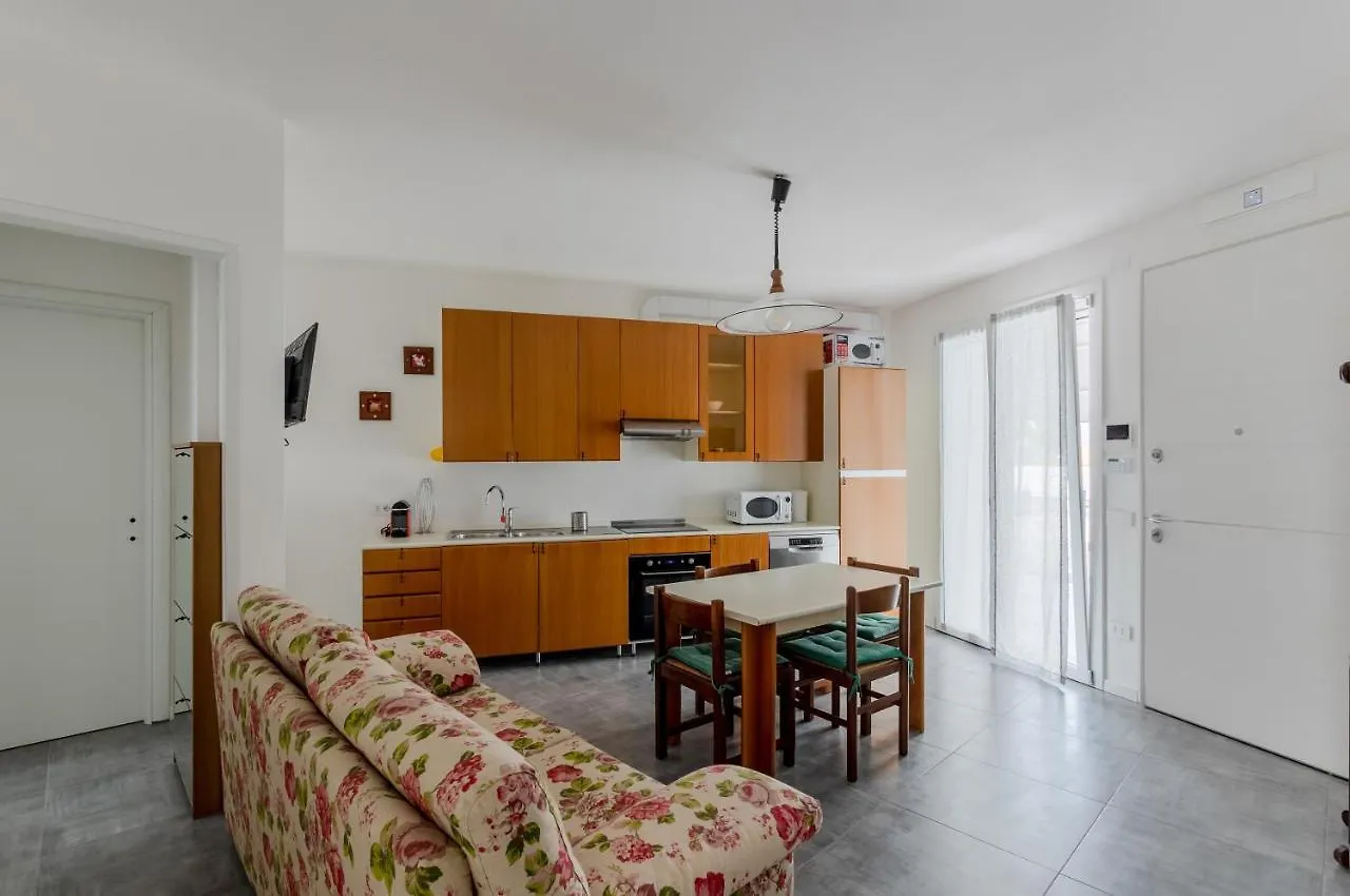 Appartamento Mestre Marcellina Modern Apt With Private Parking! 0*,  Italia